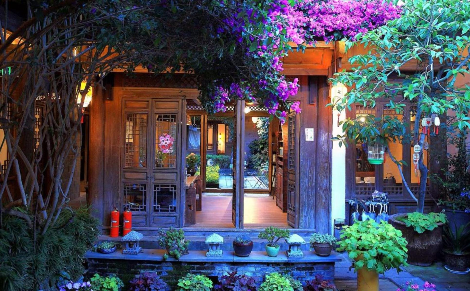 Big Tree Guesthouse - Naxi Old Style Lijiang  Eksteriør bilde