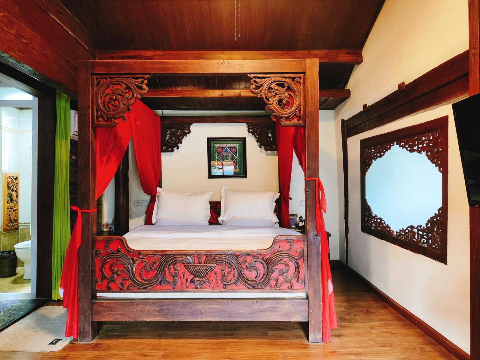 Big Tree Guesthouse - Naxi Old Style Lijiang  Eksteriør bilde